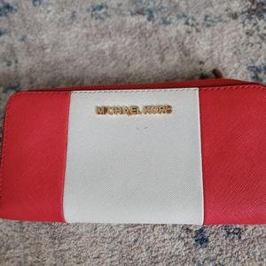Michael Kors Jet Set Continental Red & White